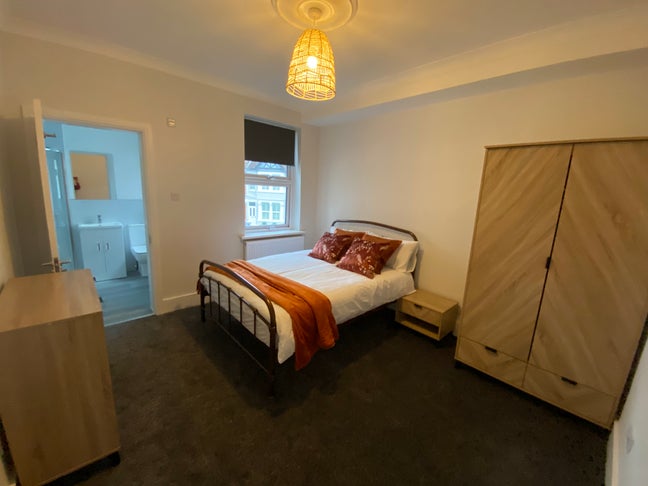 Luxury double en-suite room  Main Photo