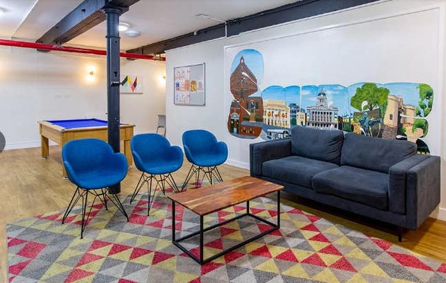 Room Available – Nottingham Square  Main Photo