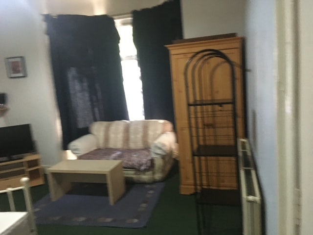 Room Eccles Close to Trafford Centre Main Photo