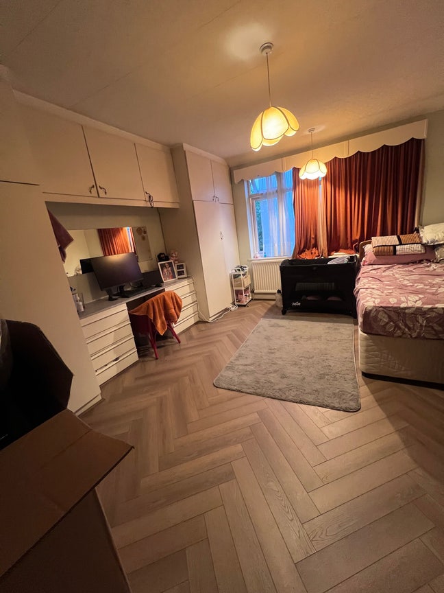 Double room available for couple/  2 person Main Photo