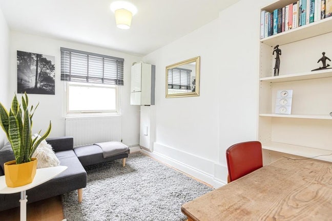 Spacious and modern 1 bedroom apartment in Hoxton  Main Photo
