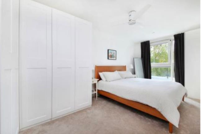 Room Available - Battersea Reach Main Photo