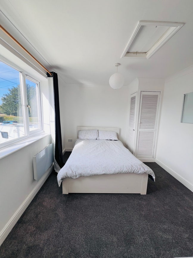 Double Room in between Warminster & Salisbury  Main Photo