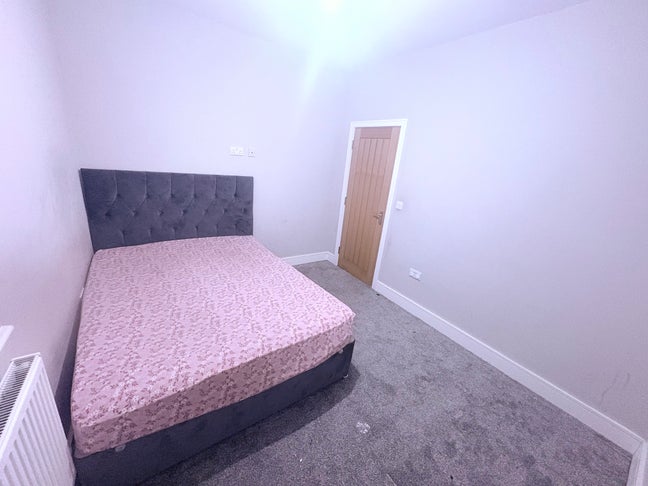 Great Value Dbl Room - Quiet, Tidy Flat Main Photo