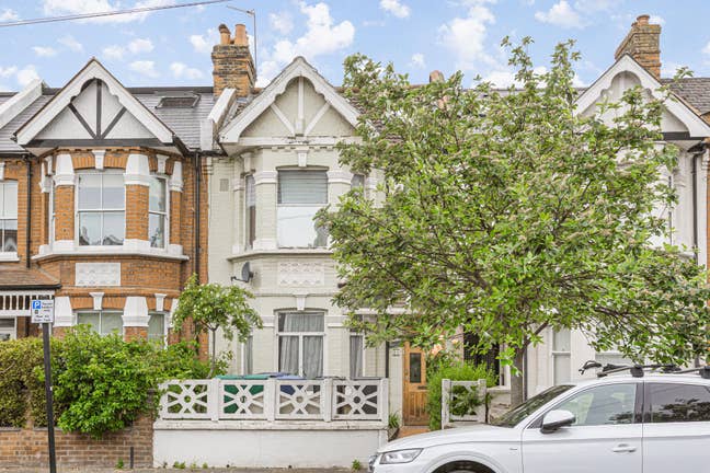 Short term rental 4 bedroom house - Acton Main Photo