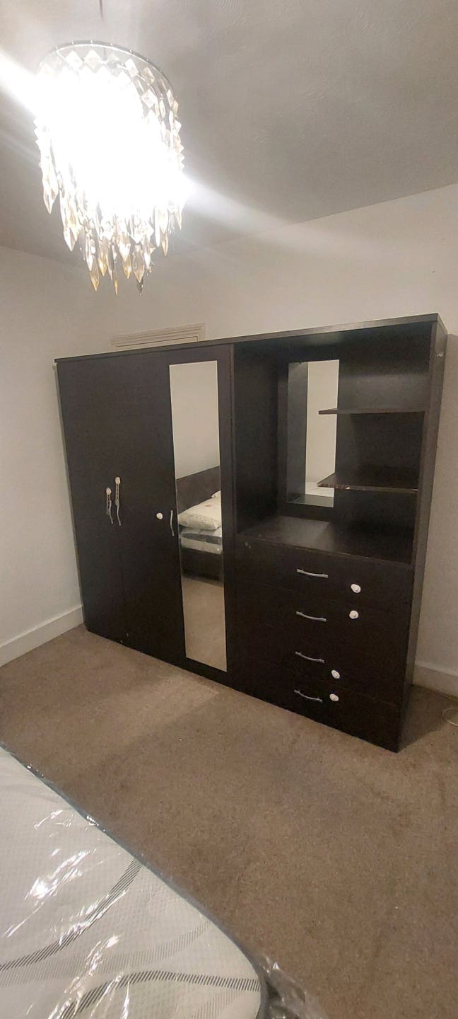 One clean double room  Main Photo