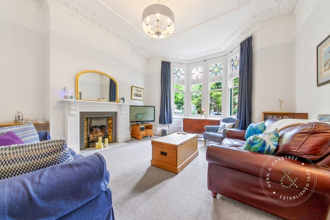 Pontcanna Spacious Double Bedroom with Bathroom Main Photo
