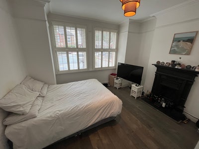 Lovely room in welcoming houseshare Main Photo