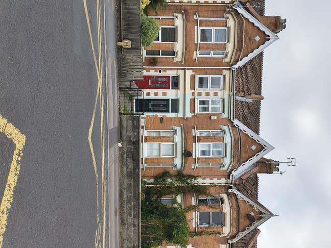 Double room in shared house. Main Photo