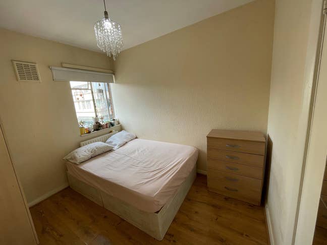 Double Room in Holloway Flat-Share! Female Wanted Main Photo