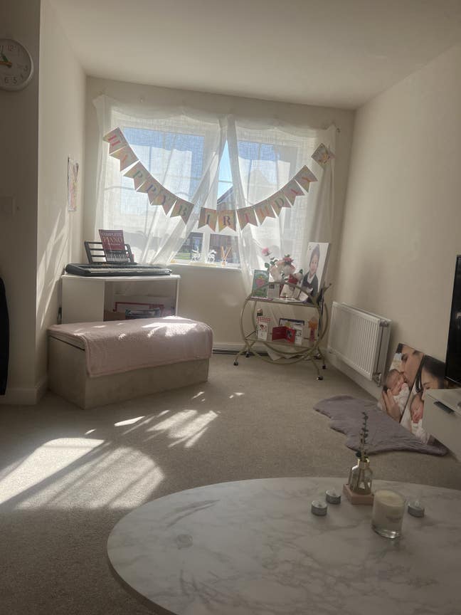Double bedroom in share house  Main Photo