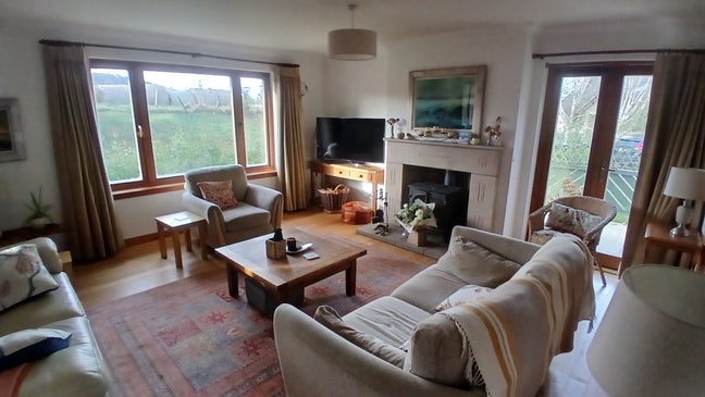 Large, modern, luxury house share Main Photo