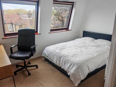 Fully furnished  double room  Main Photo