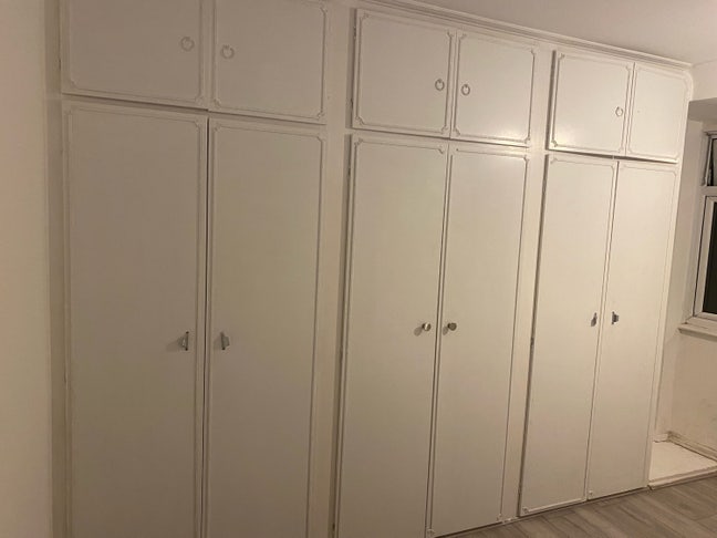 One double bed room available  Main Photo