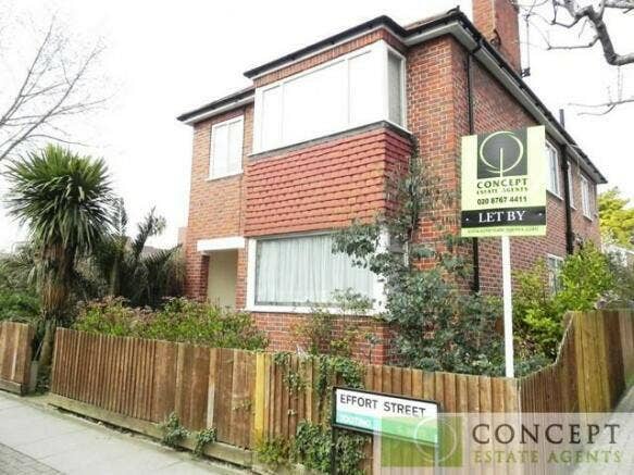 Spacious 3 Double Bedroom Flat on Tooting Broadway Main Photo
