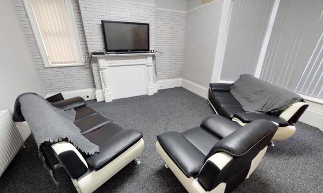 Bills-Inclusive Double Room in Refurbished 4-Bed H Main Photo
