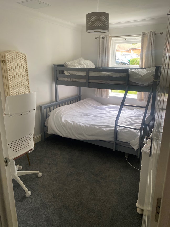 Double Room in 2 Bed Flat Eastbourne £625 pm Main Photo