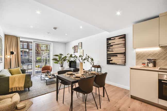 URGENT: Take Over My Fantastic Flat! Move-In Ready Main Photo