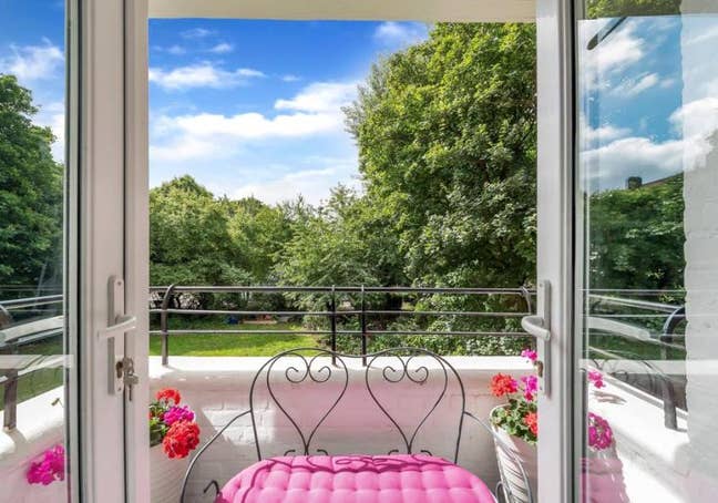 2 rooms available Queens Road Peckham Main Photo