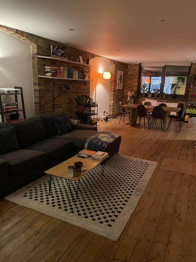 Ensuite in an incredible London Fields flat  Main Photo