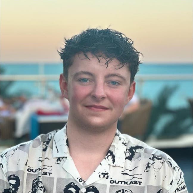 Professional Male seeks a double room Main Photo