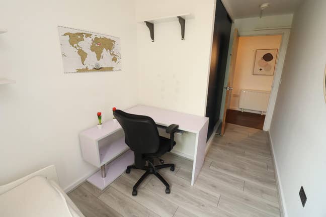 Hurry Up! Last 2 Rooms - Prime Location  Main Photo