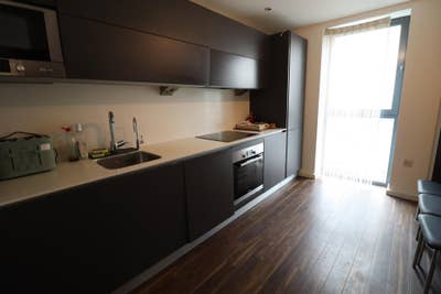 Hurry Up! Last 2 Rooms - Prime Location  Main Photo