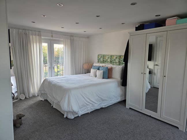 Loft room with private Bathroom  Main Photo