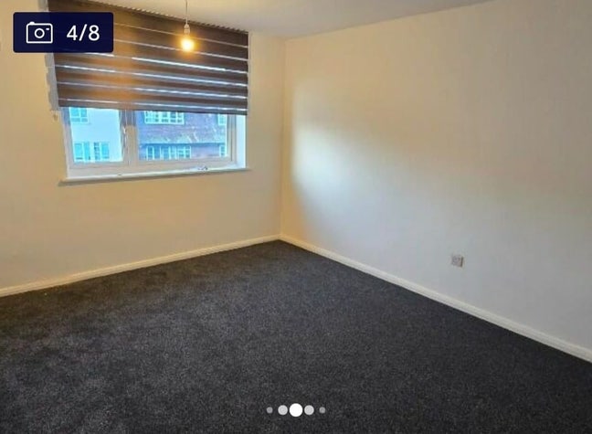 Spacious Clean Double Room for Rent Main Photo