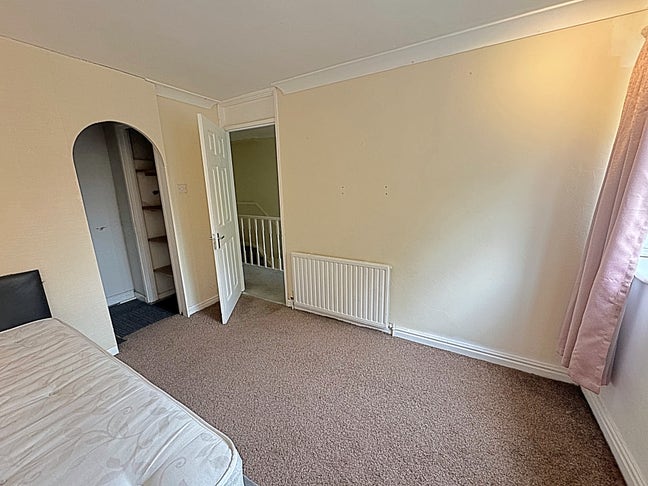 Nice Double Room in Basildon Town W Main Photo