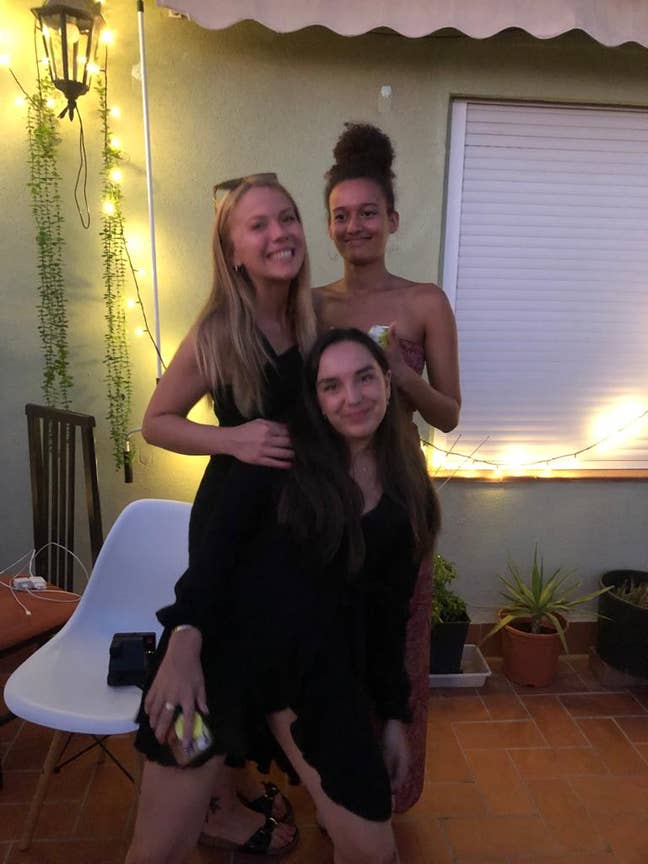 Young professional looking for housemate/s Main Photo