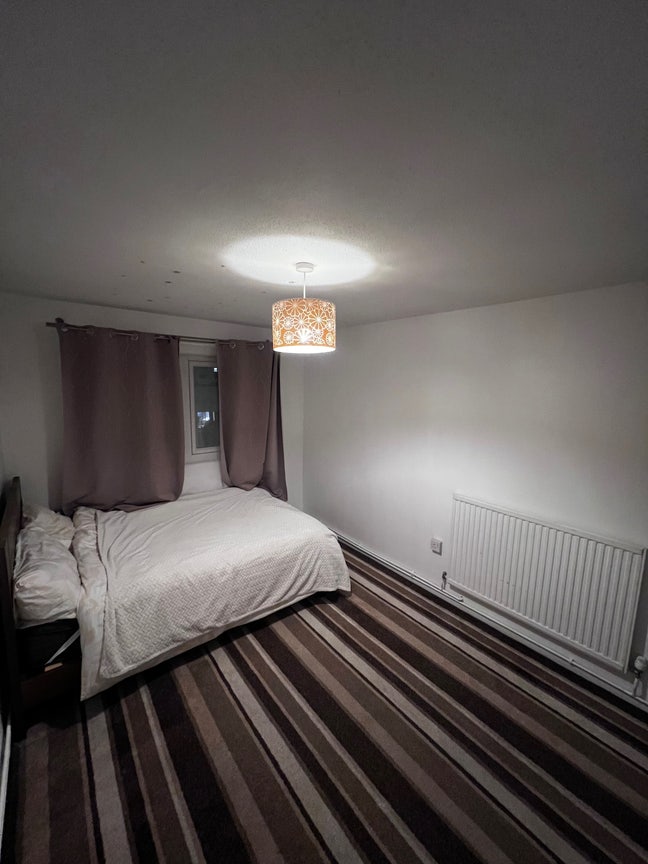 Amazing large double room available now  Main Photo