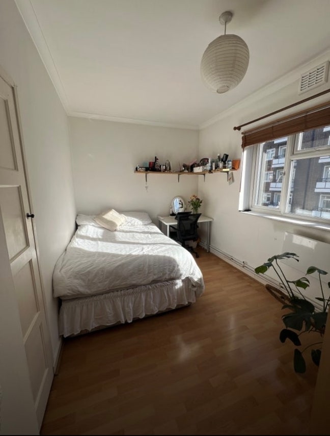 Double bedroom in Nine Elms - Zone 1  Main Photo