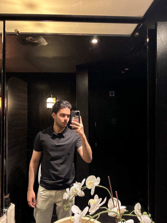 Professional Male seeks a single or double room Main Photo