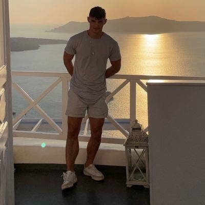 Currently living and working in Gibraltar. Lo... Main Photo