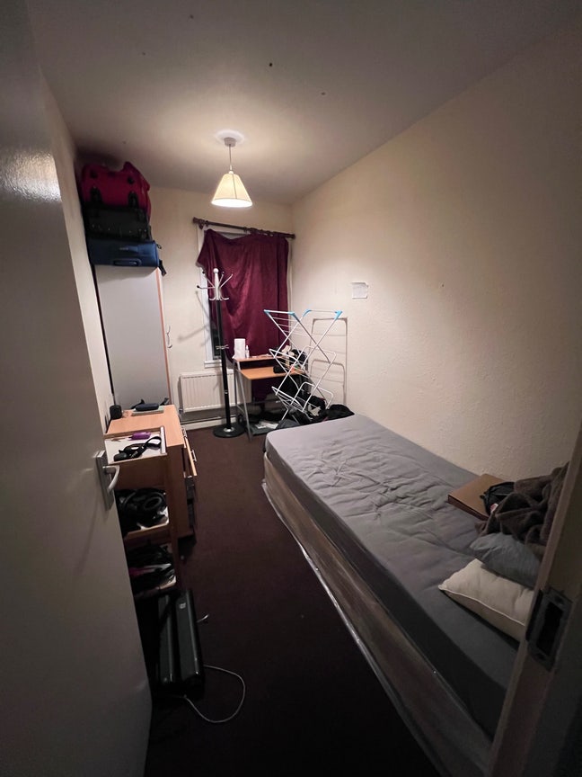 Room for rent Main Photo