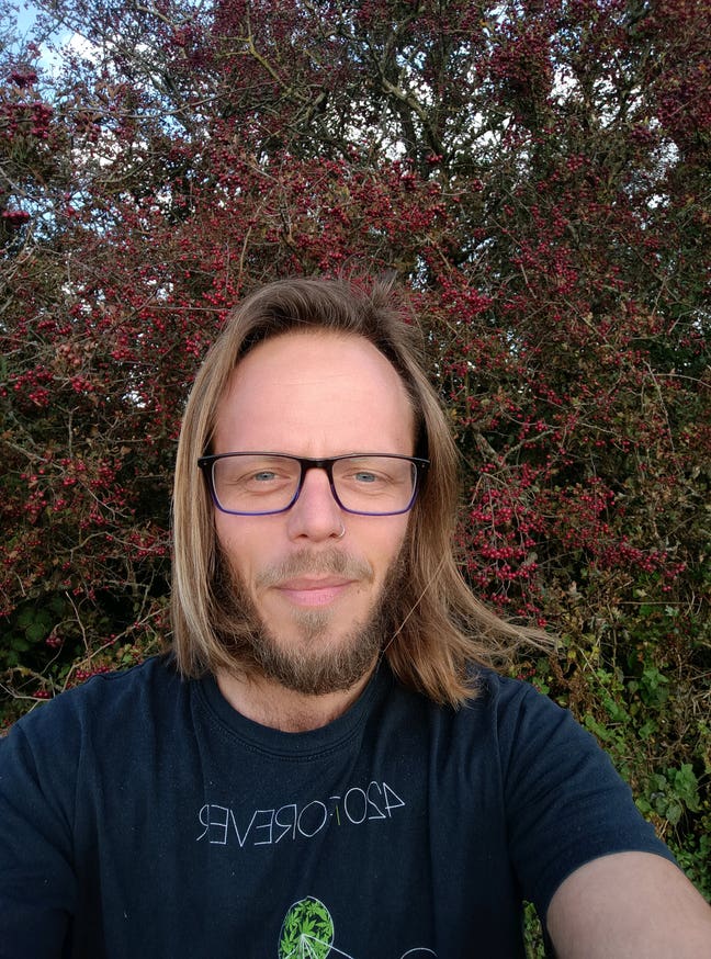 Creative individual seeking room in Brighton  Main Photo