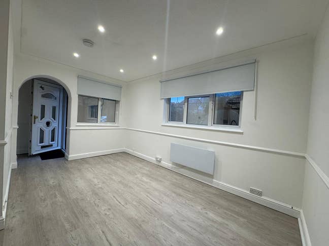 One bed house for rent. UB8 part furnished Main Photo