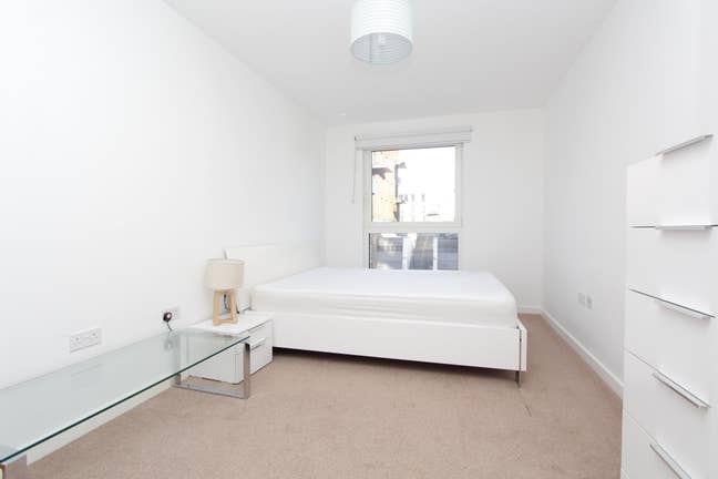 Very modern rooms with gym in Surrey Quays SE8 Main Photo