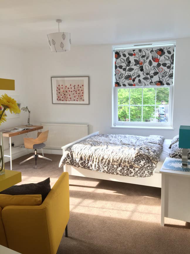 Large Room With All Bills Included In Clapham Park Main Photo