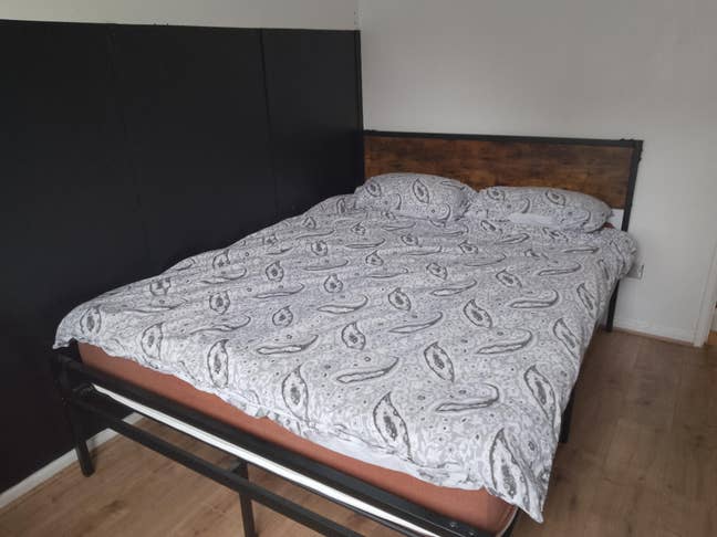 Double Room in a house with water softener Main Photo