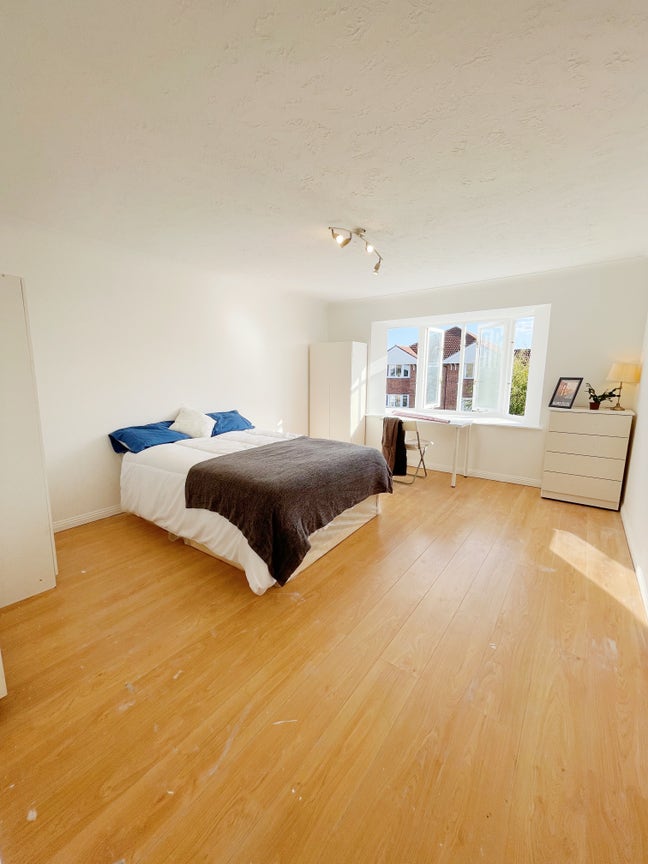 Bright & Airy rooms | 10min to London Bridge!!! Main Photo