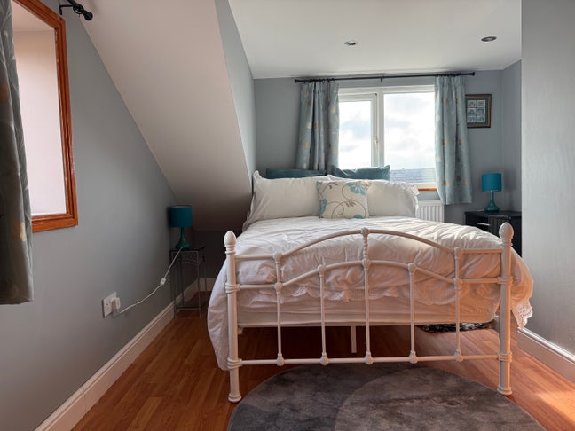 2nd floor double room. Family bathroom  Main Photo