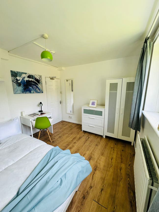 TRENDY Double Room in a Fashionable Apartment Main Photo