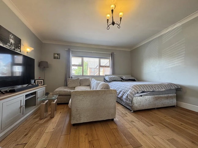 1 Bed Studio Apatrment Main Photo