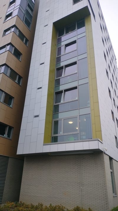 1 min walk to University of Bedfordshire | 2 min t Main Photo