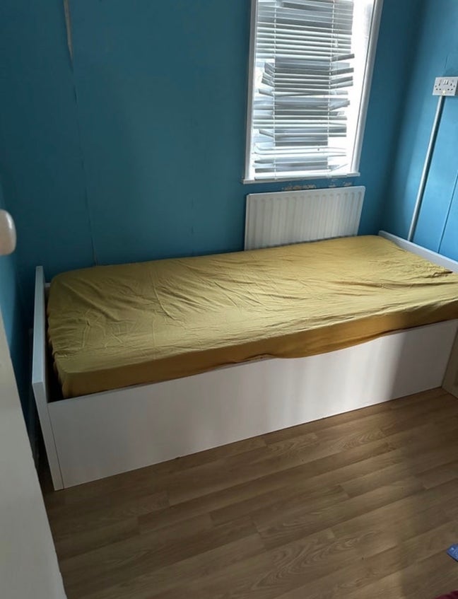 Single Room Available  Main Photo