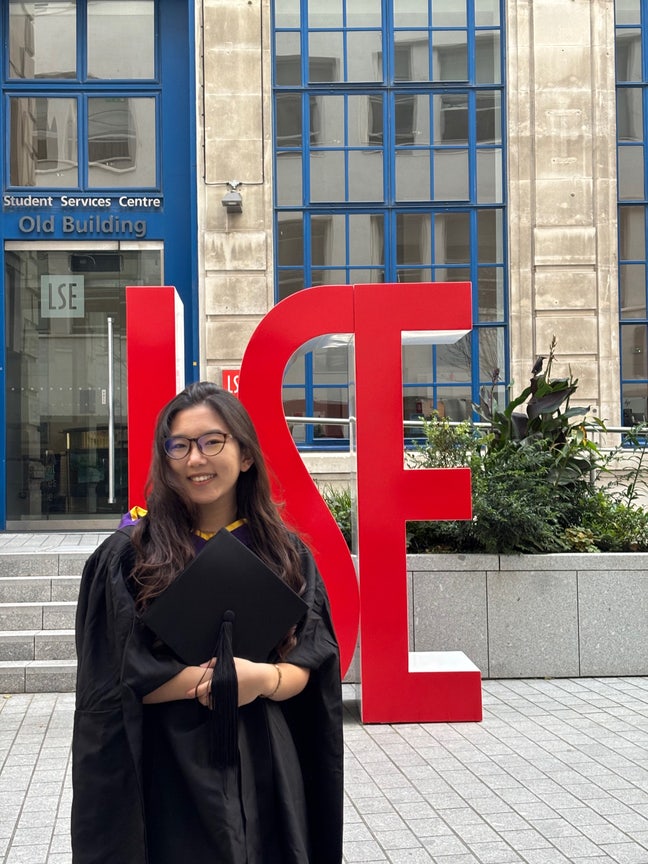 Tidy and polite female (23) looking for a room Main Photo