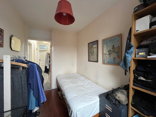 Single room available just off Gloucester Road  Main Photo