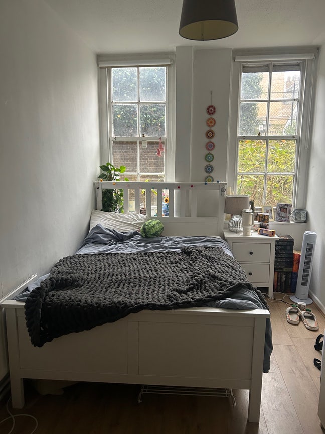 Room for rent  Main Photo